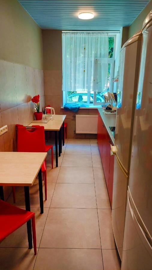 Happy Hostel Рига Экстерьер фото