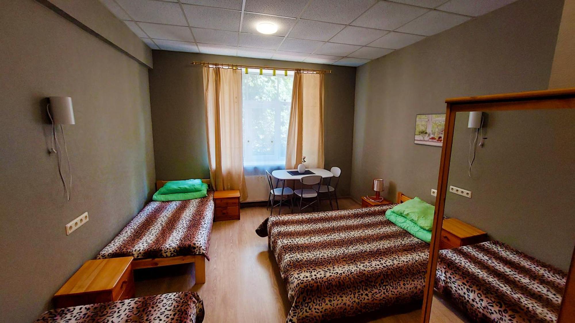 Happy Hostel Рига Экстерьер фото